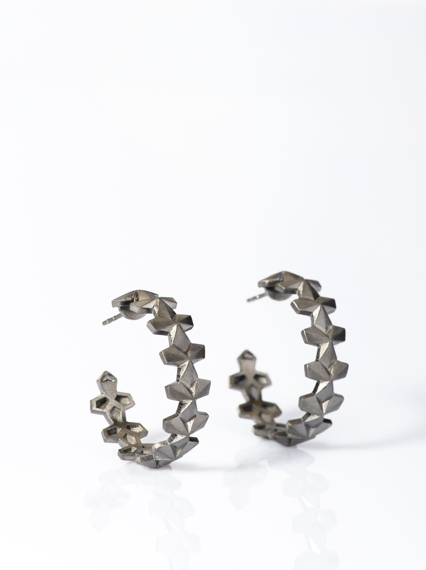 Future Facades ''The Estrella''  Küpe