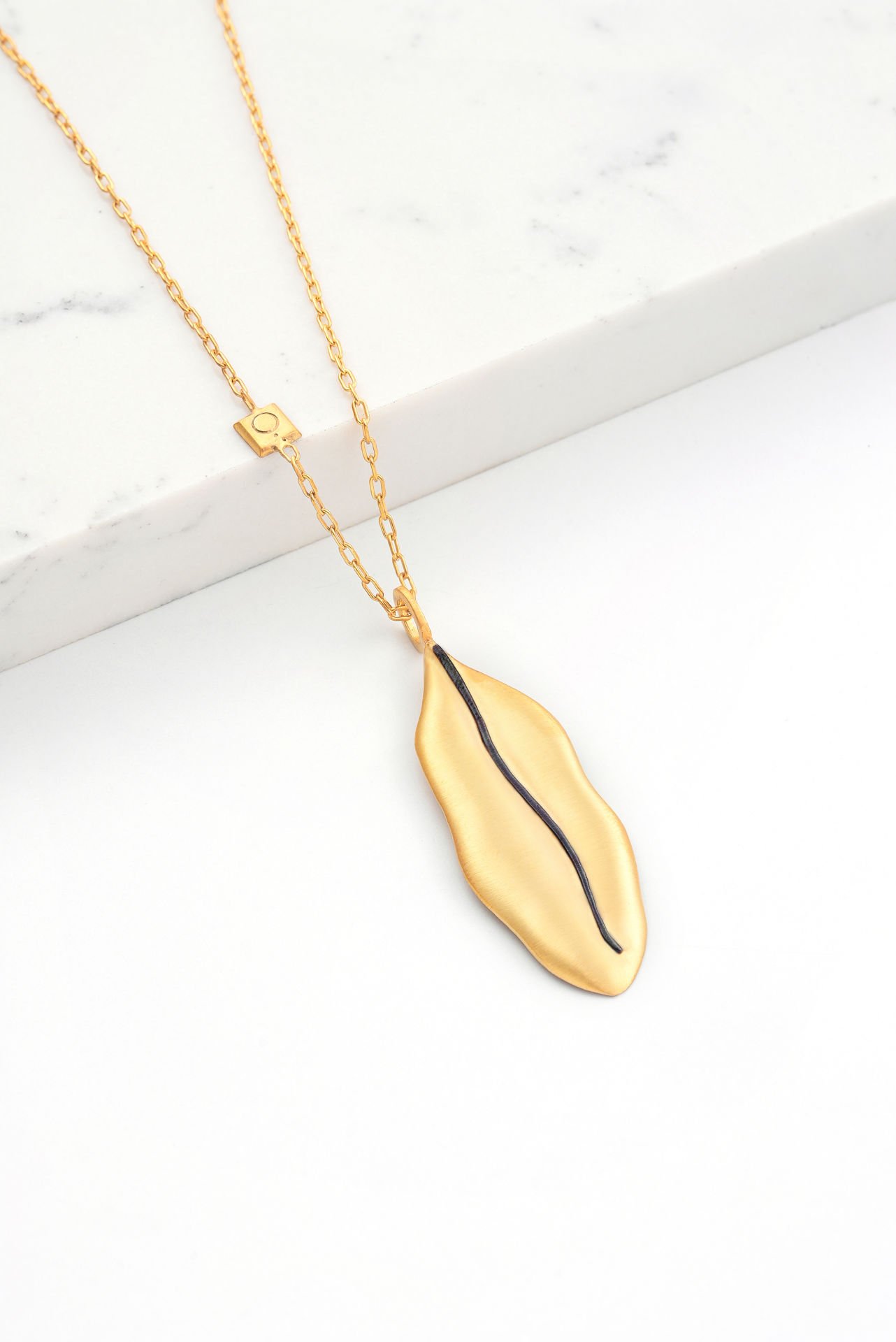 İz Peşinde Koleksiyonu Kolye