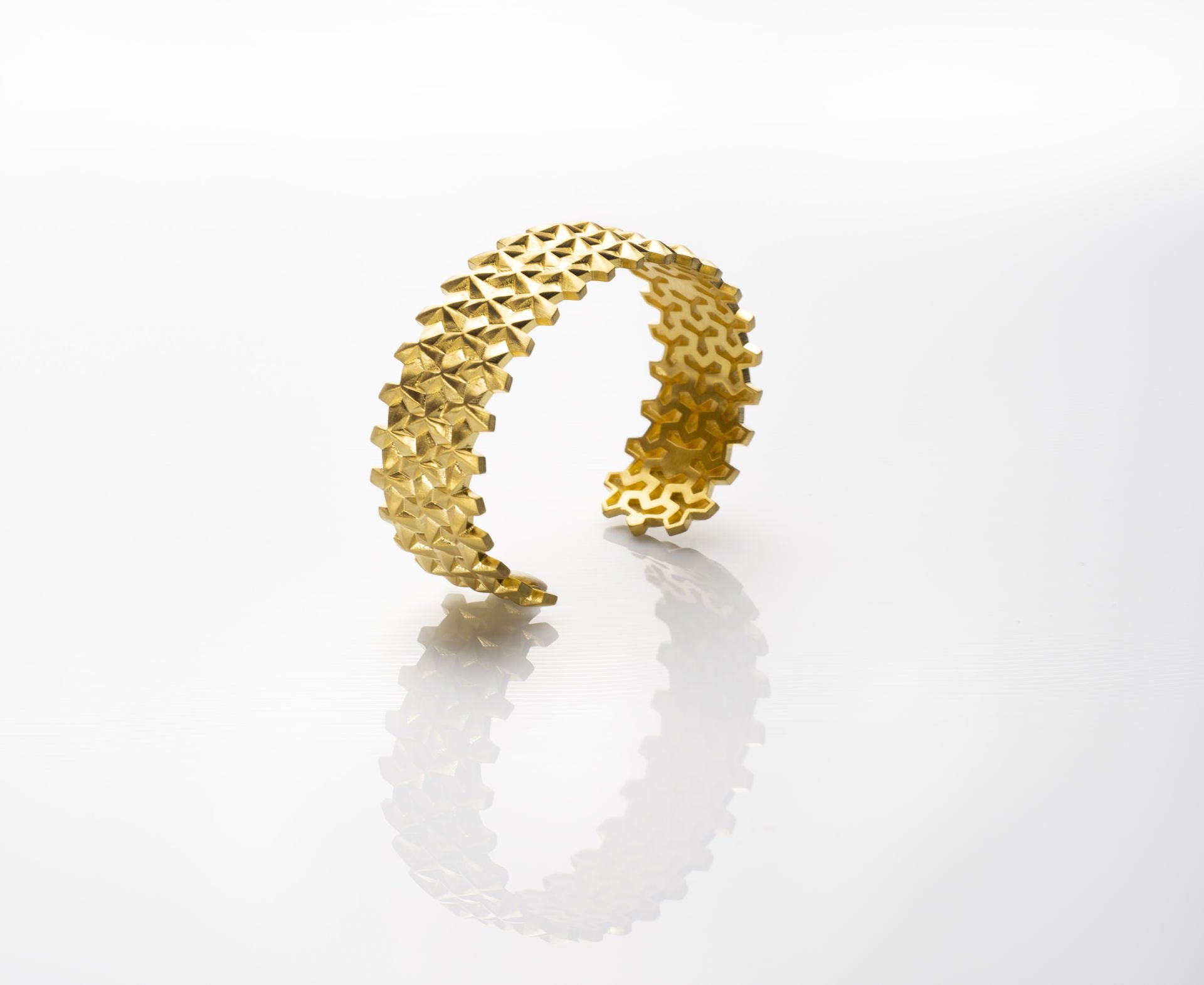 Future Facades ''The Estrella'' Bilezik